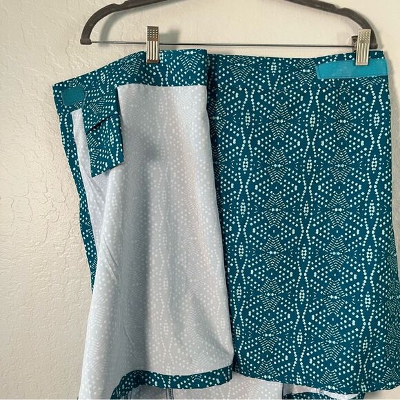 RipSkirt Hawaii Wrap Skirt Teal Geo Quick Dry Size XL Beach Resortwear - Picture 4 of 5